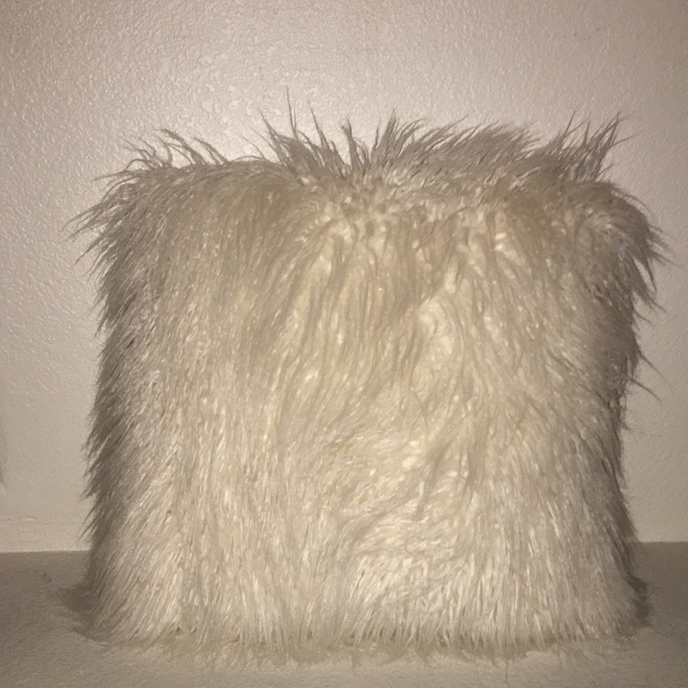 Fluffy Pillow